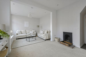 Sitting room- click for photo gallery